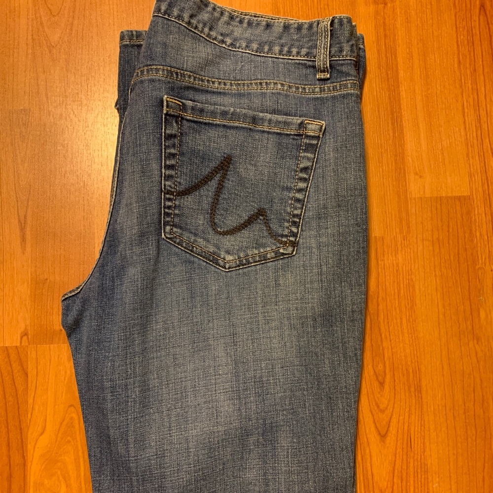 Madison Women’s Jeans Size 12